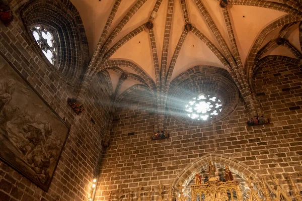 Messina Katedrali 'nin içi