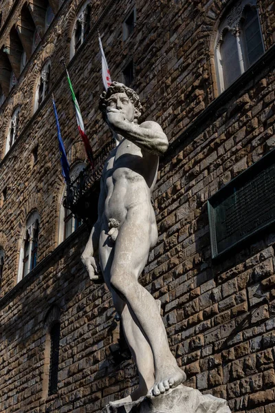 Estátuas Frente Antiga Fachada Edifício Florença Toscana — Fotografia de Stock