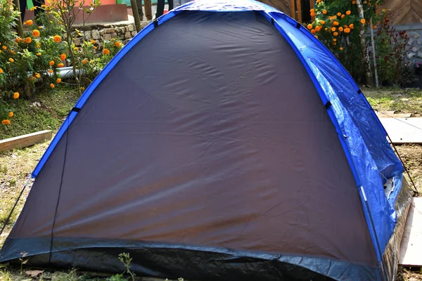 Tente Touristique Dans Camp Entre Prairie Dans Montagne Concept Voyage — Photo