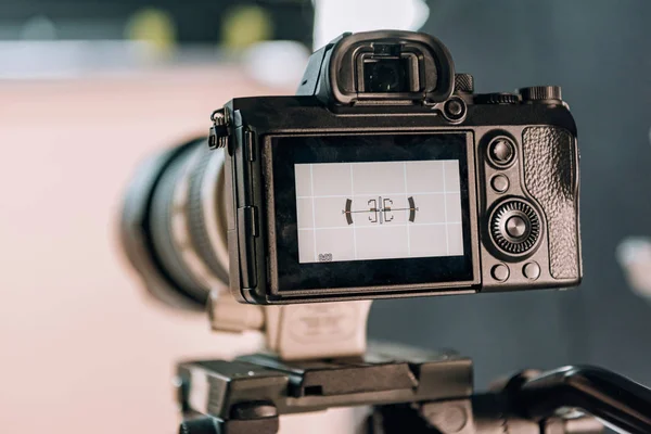 Selectieve Focus Van Elektronisch Niveau Camerascherm Fotostudio — Stockfoto