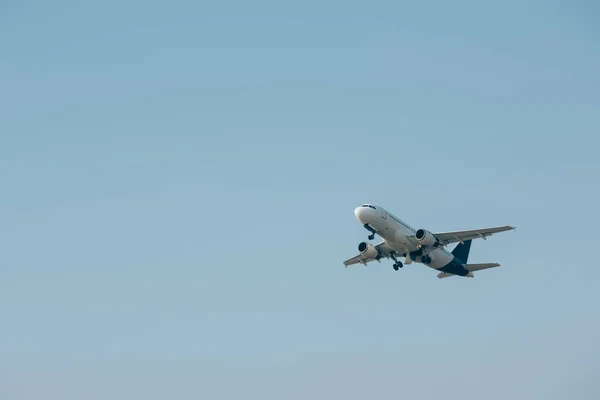 Flight Departure Jet Plane Clear Sky — 스톡 사진
