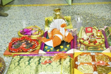 Bengali evlilik ritüellerini yakından görmek çok güzel bir dekorasyon.