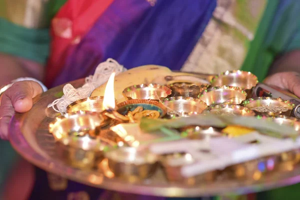 Vista tradicional colorida de rituais de casamento bengali com multi — Fotografia de Stock