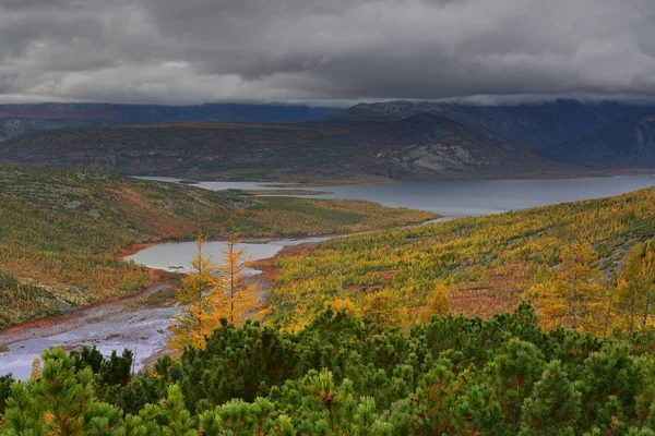 Día Nublado Lago Jack London Región Magadan Kolyma Extremo Este —  Fotos de Stock