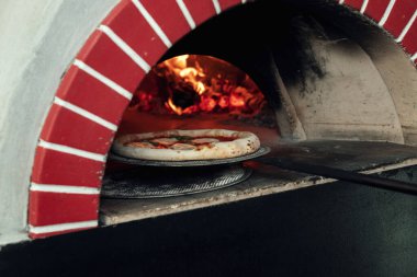 fırında pişirme pizza