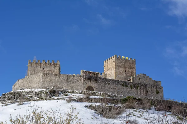 Cantabria Spanya Bir Karlı Kış Gününde Argueso Köyü Kalesi — Stok fotoğraf
