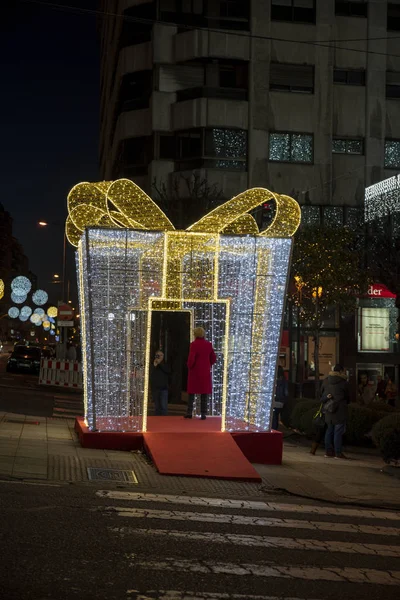 Decoración navideña y luces de la ciudad de Vigo — Foto de Stock