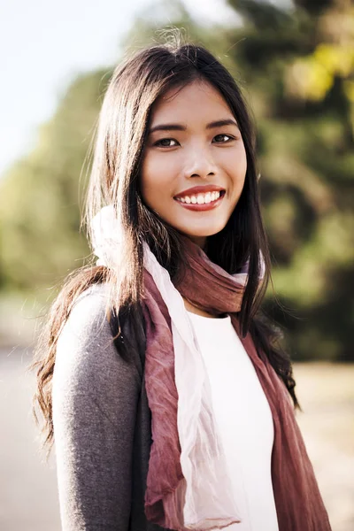 Beautiful Young Asian Woman Outdoors — Stock Photo, Image