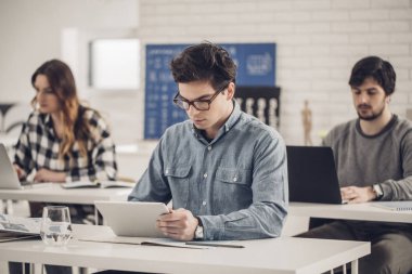 Üniversite öğrencileri 