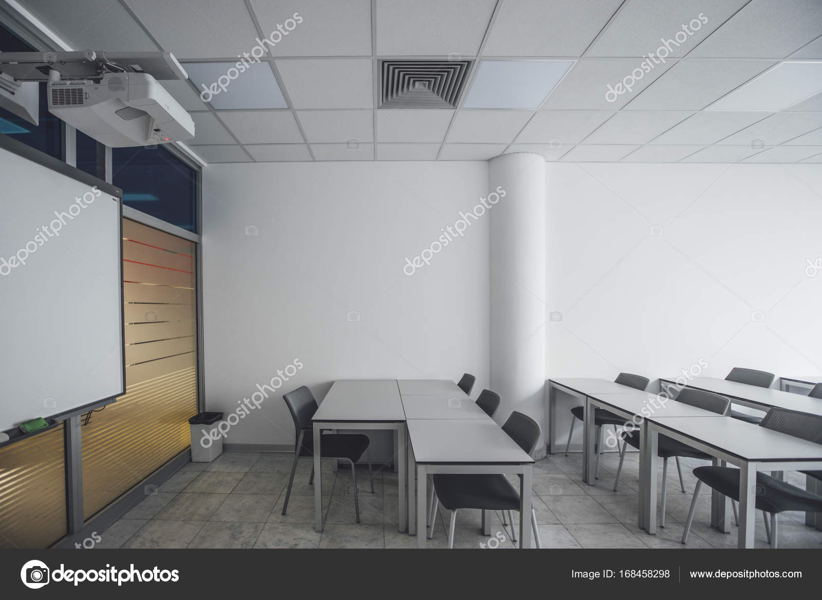Modernes Klassenzimmer Der High School Stockfoto