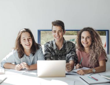 Lise öğrencilerinin portresi