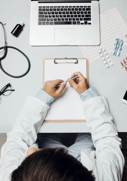 Läkare på jobbet — Stockfoto