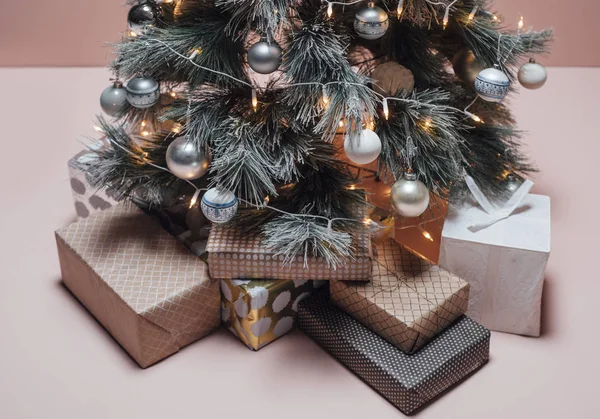 Schöner Weihnachtsbaum — Stockfoto