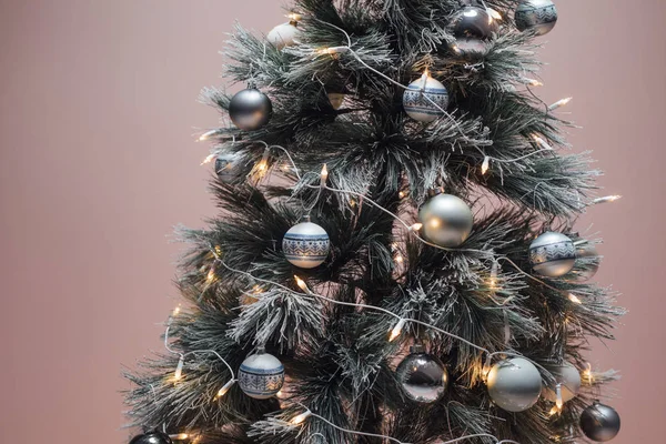 Schöner Weihnachtsbaum — Stockfoto