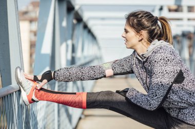 Egzersiz yaparak kadın runner