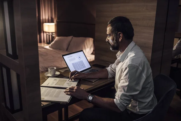 Businessman Working Late — Stock Photo, Image