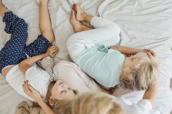 Bambini che dormono — Foto Stock