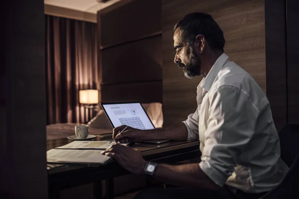 Businessman Working Late — Stock Photo, Image