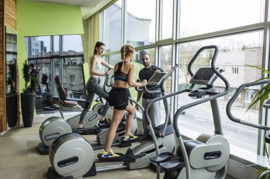 Kardiyo eğitim kadınlar