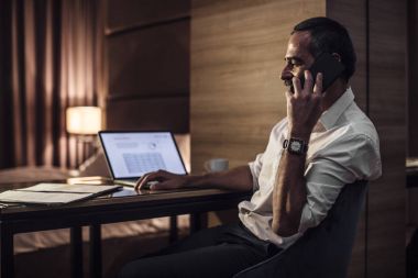 geç saatlere kadar işadamı