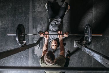 kadın ağırlık kaldırma egzersizleri