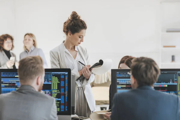 Businesspeople Working at Office — Stock Photo, Image