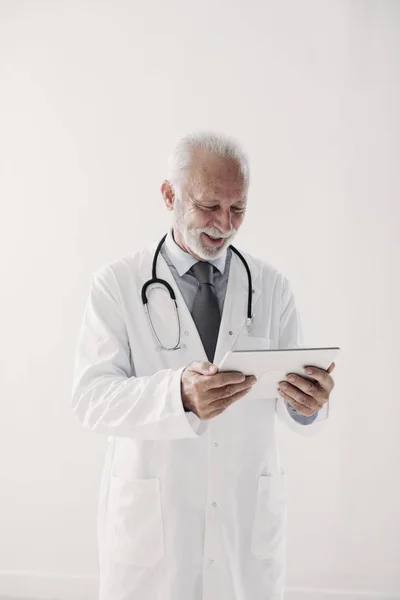 Egy orvos üzem tabletta — Stock Fotó