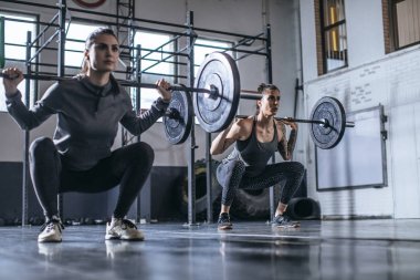 Ağırlık sportswomen