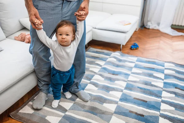 Baby Making First Steps — Stock Photo, Image