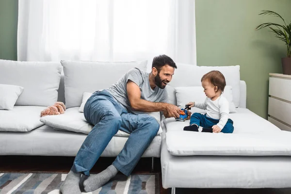 Dad Playing With His Son — Stock Photo, Image