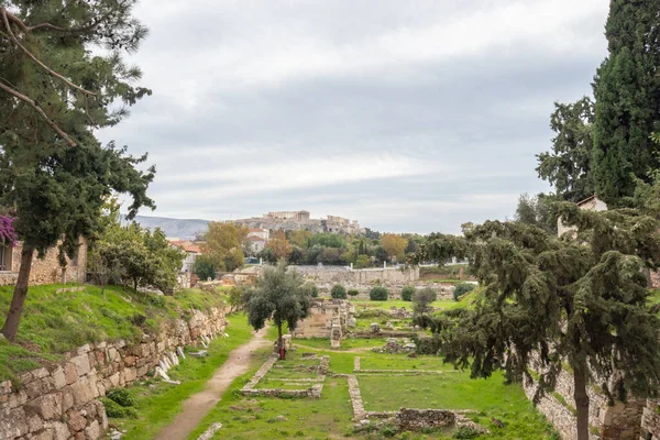 Ruínas antigas gregas de edifícios antigos e vista panorâmica — Fotografia de Stock