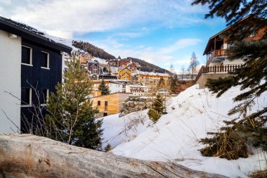 Alp köyü, Les Deux Alpleri, Fransız Alpleri