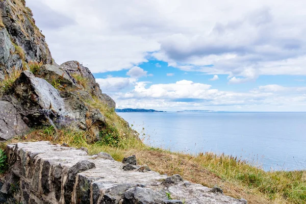 The Cliff Walk Bray to Greystones with beautiful coastline, Ireland — Stock Photo, Image