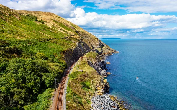 View from Cliff Walk Bray to Greystones with beautiful coastline and cliffs — Stock Photo, Image