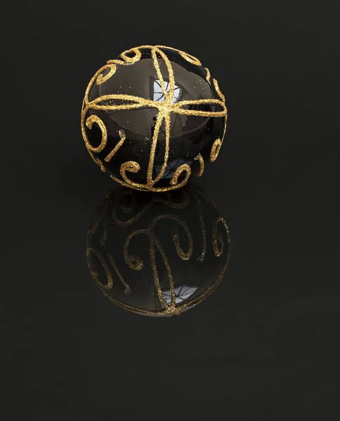 siyah ve altın christmas dekorasyon top