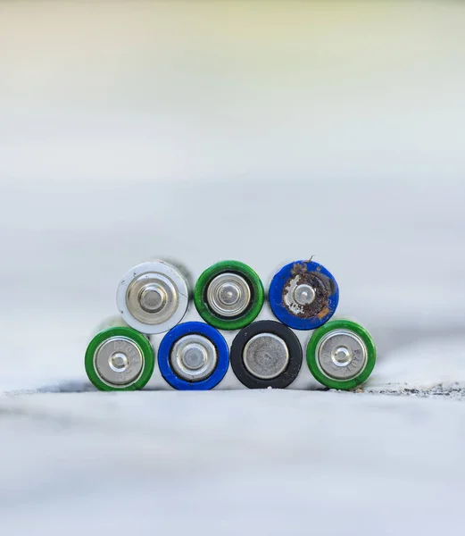 Baterías usadas listas para ser recicladas — Foto de Stock