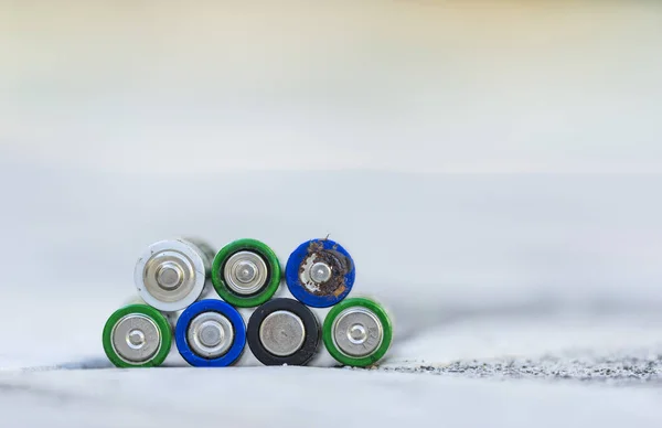 Baterías usadas listas para ser recicladas — Foto de Stock