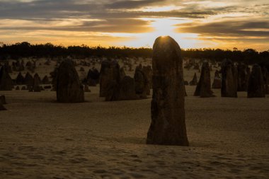 Perth 'ten tepeler bulutlu bir sonbahar gününde