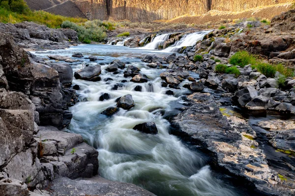 La rivière sauvage Palouse coule sous quelques petites cascades — Photo