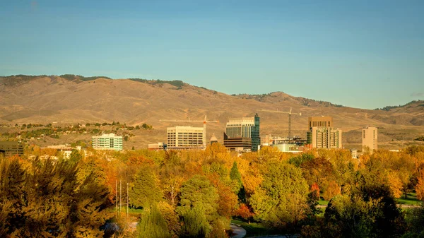 Jesienne kolory i panorama miasta Boise Idaho — Zdjęcie stockowe