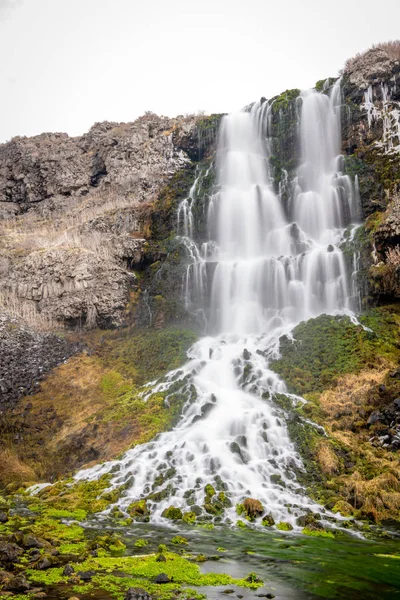 Belle cascade sur l'île Ritter Idaho — Photo