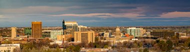 Boise ufuk çizgisi panoramik görünümü üzerinde gün doğumu