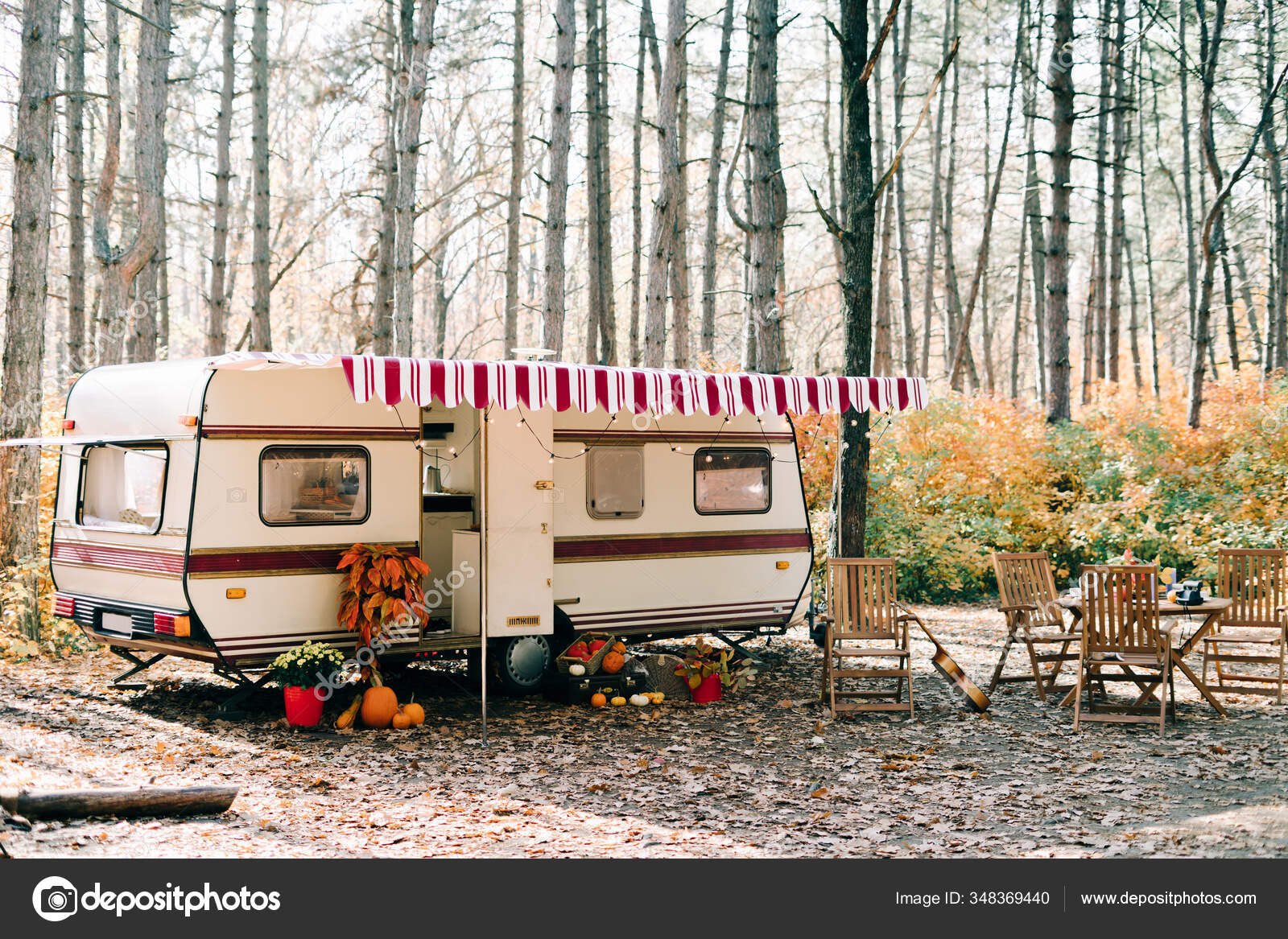 Trailer House Wheels Stopped Pine Forest Autumn Stock Photo Image By C Darifomina Trailer House Wheels Stopped Pine Forest Autumn Stock Photo Image By C Darifomina