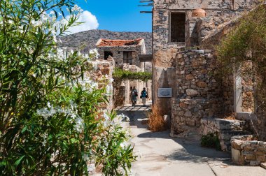 Girit 'teki Spinalonga Adası