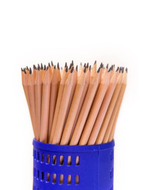 Kurşun kalemler grup izole beyaz arka plan üzerinde