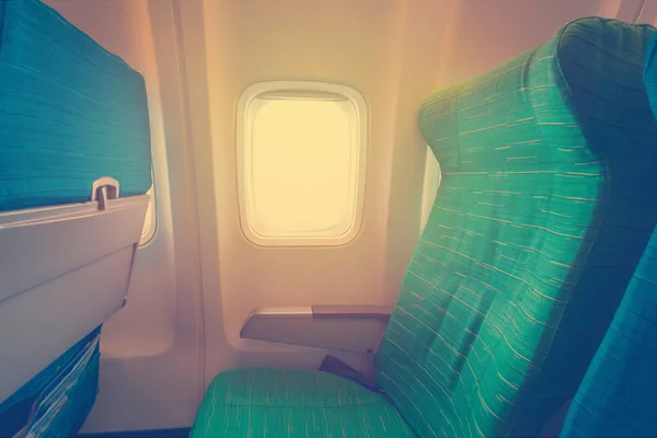 Asiento de avión con cabina de aviones enormes — Foto de Stock