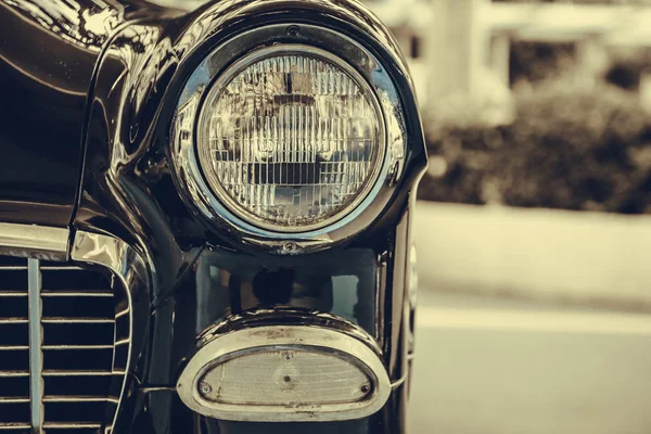 Headlight lamp of retro classic car vintage style — Stock Photo, Image