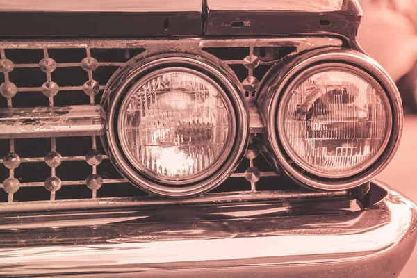 Headlight lamp of retro classic car vintage style — Stock Photo, Image