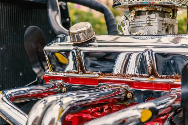 Close up Engine of vintage classic retro car detailed engine par — Stock Photo, Image