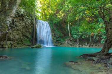 erawan şelale Milli Parkı, derin orman şelale,